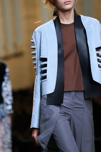 Look 79
